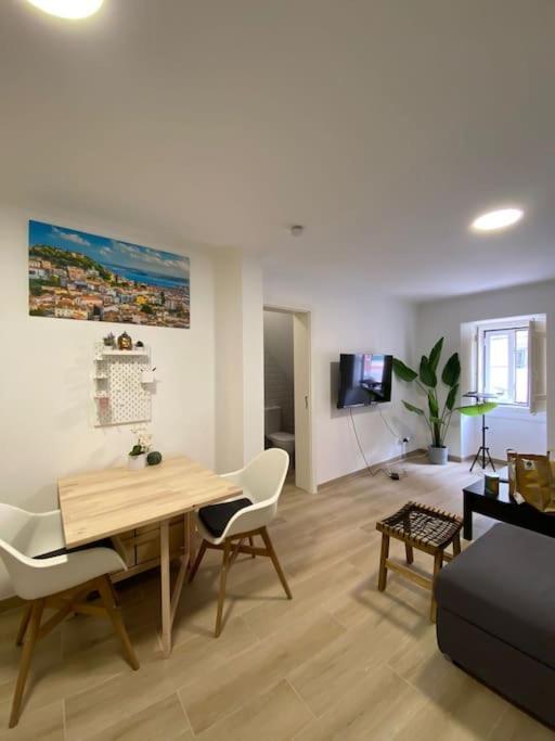 Artistic Digital Getaway - Patio & Great Location! Apartment Lisabona Exterior foto