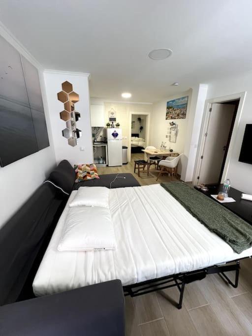 Artistic Digital Getaway - Patio & Great Location! Apartment Lisabona Exterior foto