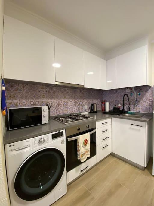 Artistic Digital Getaway - Patio & Great Location! Apartment Lisabona Exterior foto
