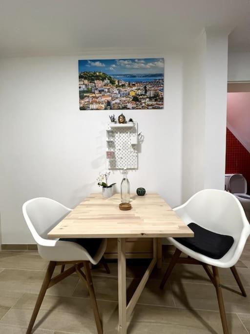 Artistic Digital Getaway - Patio & Great Location! Apartment Lisabona Exterior foto